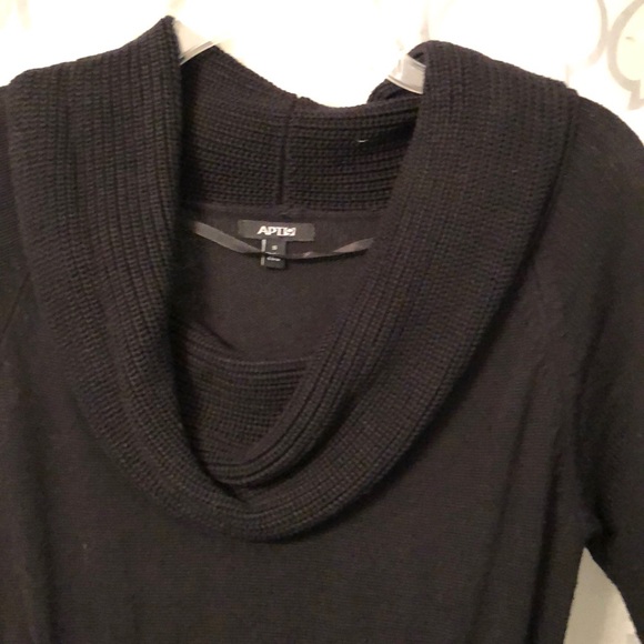 Black shirtsleeve sweaters dress - Picture 2 of 2